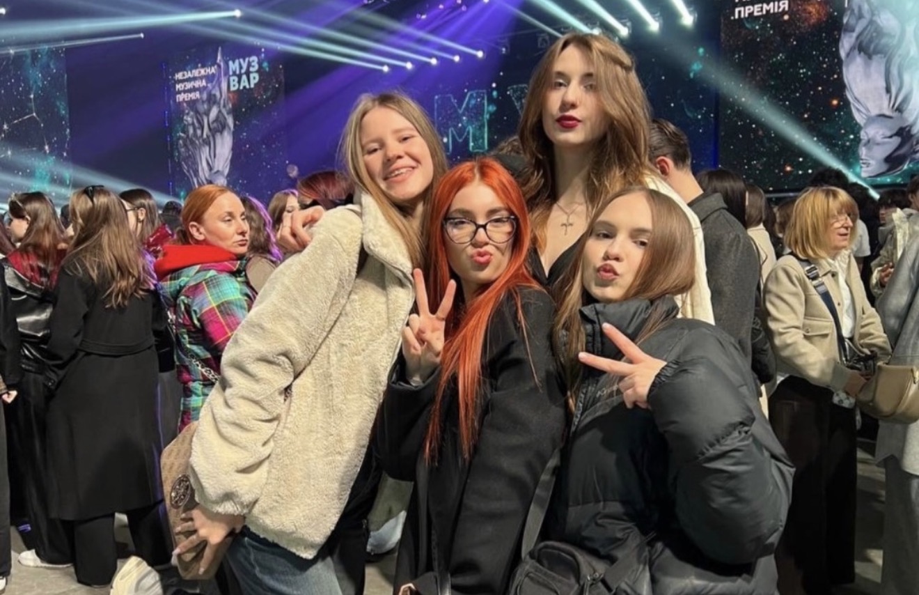 TIKTOK ЯК ДЖЕРЕЛО НОВИН: ЧОМУ КОРОТКЕ ВІДЕО ВИТІСНЯЄ ЛОНГРІДИ ТА ЯК РОБИТИ ЯКІСНУ ЖУРНАЛІСТИКУ В МЕЖАХ 60 СЕКУНД